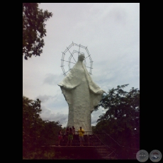 Nuestra Señora Aparecida del Lago - Escultura de Roberto Ayala - Año 1994
