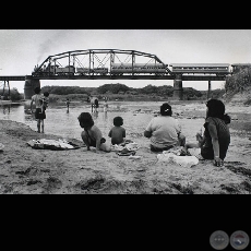 ARROYO PIRAP - Fotografa de Carlos Bittar - 11/1990 