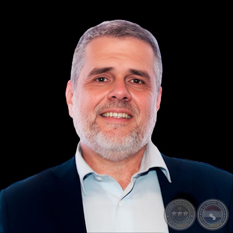  Roberto