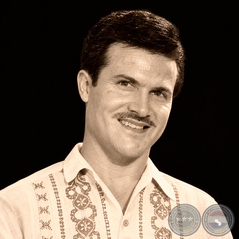 Foto de TITO ÁVALOS (+)