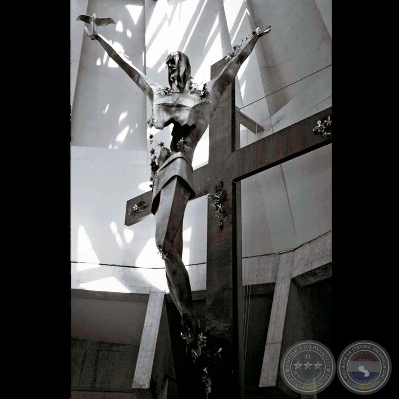 CRISTO 1989, Templo MARÍA AUXILIADORA - Escultura de HERMANN GUGGIARI