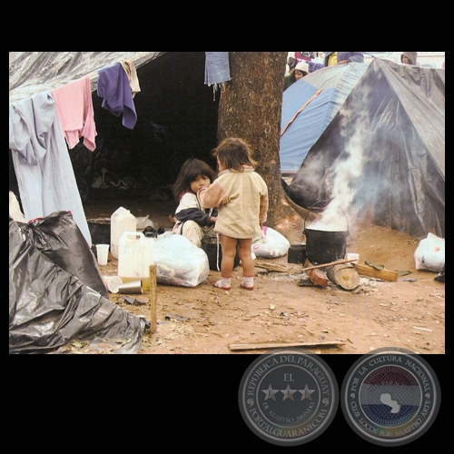 TESAPÉ (Del libro) - Fotografía (CAPÍTULO III: Después del saqueo a la plaza / Una lección de higiene / En memoria de Víctor Achucarro) 