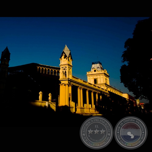 ESTACIÓN DEL FERROCARRIL - Fotografía de Mario Franco