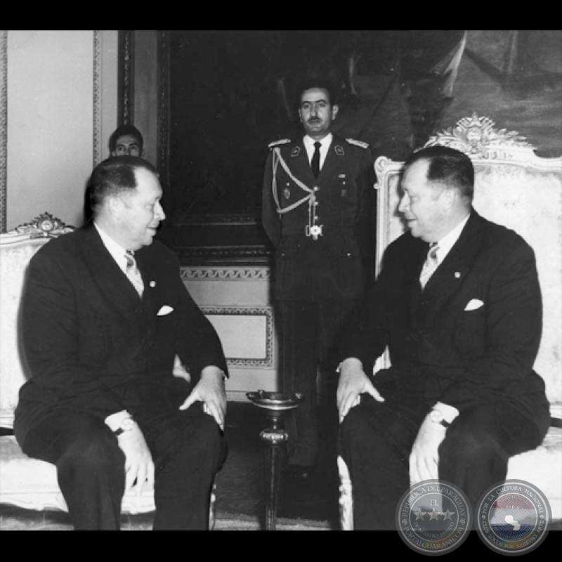 EL RETORNO DE LOS BRUJOS - ARCHIVOS COLATERALES, FREDI CASCO - Texto: TICIO ESCOBAR