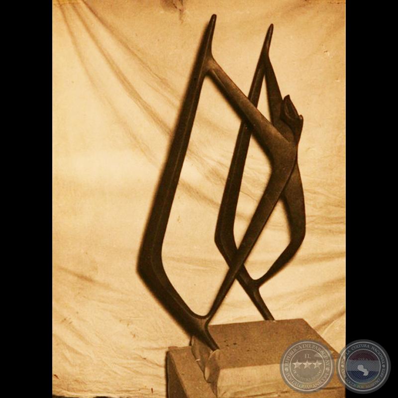 HUNGRÍA O LA LIBERTAD, 1959 - Escultura de HERMANN GUGGIARI