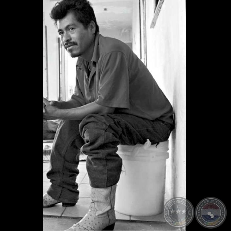 HOTEL GRATUITO PARA DEPORTADOS - Cobertura fotográfica de AMADEO VELÁZQUEZ