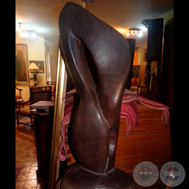 ESCULTURA EN MADERA - Obra de JOSÉ LATERZA PARODI