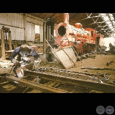 TALLERES DE SAPUCAI - Fotografía color de Carlos Bittar - Año 1999