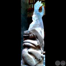 MANO, 2013 - Esculturas de LUIS SANTIAGO TORRES