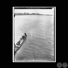 CANOA DE LA TRIBU LENGUA - Fotografía de GUIDO BOGGIANI