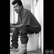 HOTEL GRATUITO PARA DEPORTADOS - Cobertura fotográfica de AMADEO VELÁZQUEZ