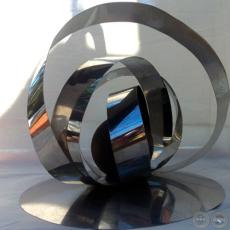 GLOBALIZACIÓN, 2011 - Escultura de MARGARITA HENRY BARRIOS