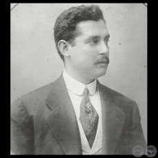 JOSÉ PATRICIO GUGGIARI, EN SU JUVENTUD - REVOLUCIÓN DE 1904