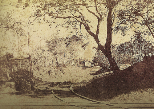 ASUNCIÓN SIGLO XIX - ÁLBUM FOTOGRÁFICO, 2010 - COLECCIÓN JAVIER YUBI